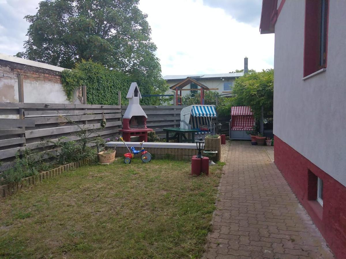 Ferienhaus Badetz Екстериор снимка